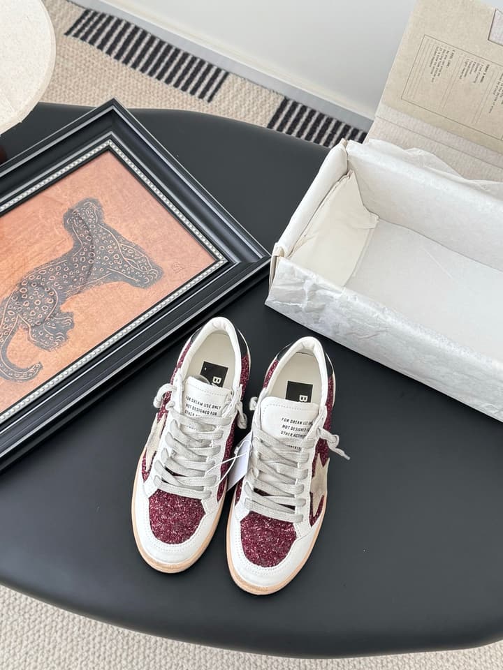 Golden Goose Distressed Graffiti Sneakers – 2024 Collection in Burgundy And White