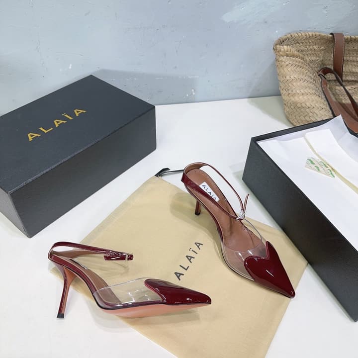 Alaïa Heart PVC Pointed Toe Slingback Mules – Spring/Summer Collection – 25SS in Black Patent Toe