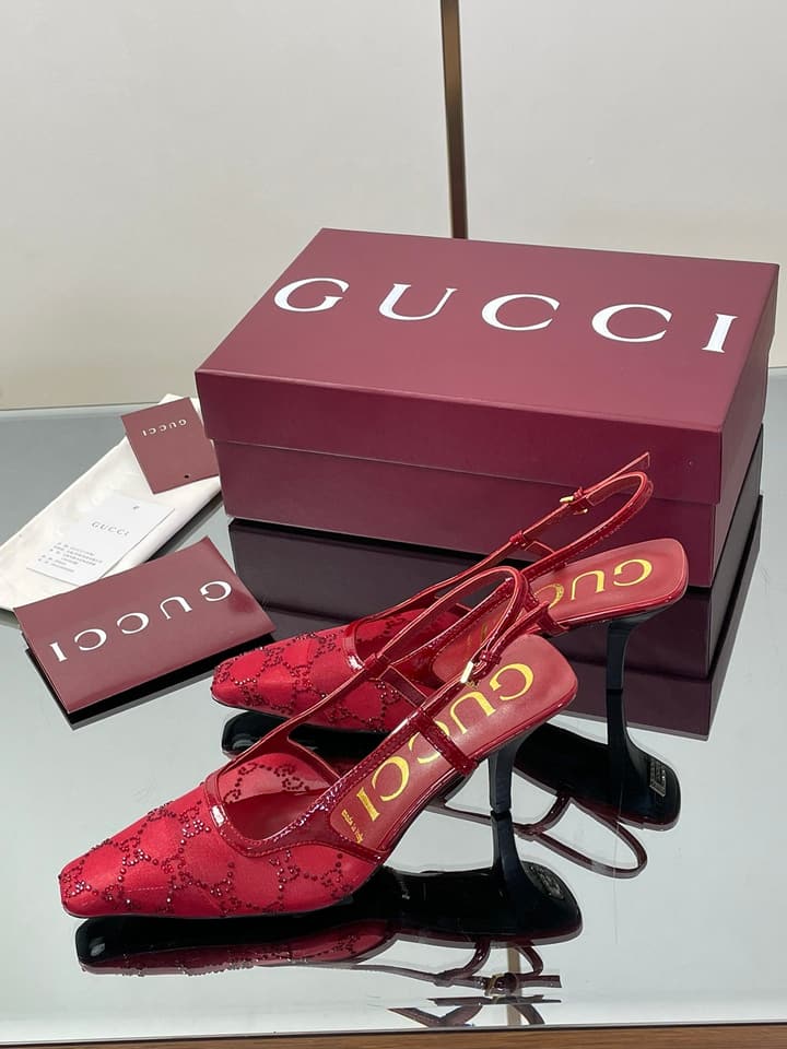 Gucci Cosmogonie GG Crystal Slingback Sandals – 2025 Early Autumn Collection in Black Crystal Gg