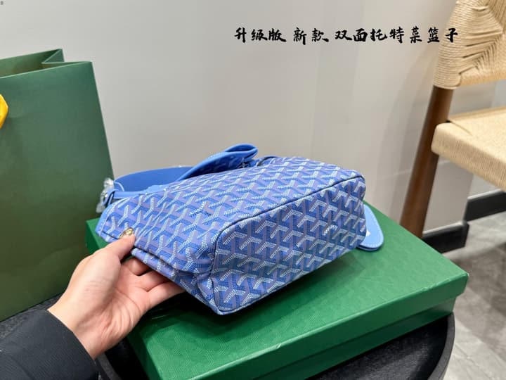 Goyard Mini Reversible Tote Bag in Bright Red