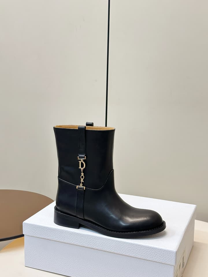 Dior British Style Motorcycle Boots – 26FW