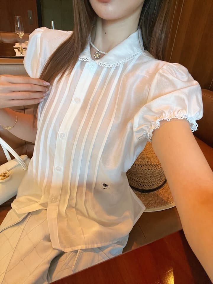 Dior Lace-Spliced Doll Collar Blouse – Spring/Summer Collection – 26SS in White