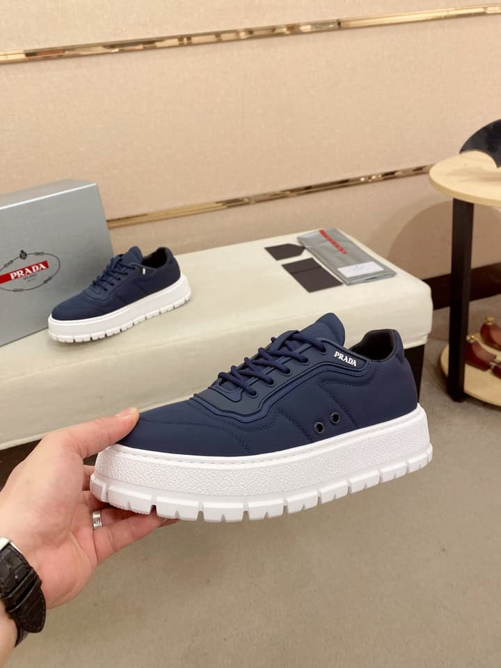 Prada Men's Waterproof Air Cushion Sneakers in Dark Grey