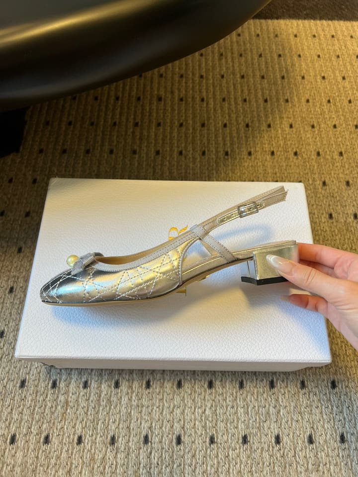 Dior ADIORABLE Pearl Bow Slingback Sandals – 2025 Collection in Cream Woven Pearl Bow