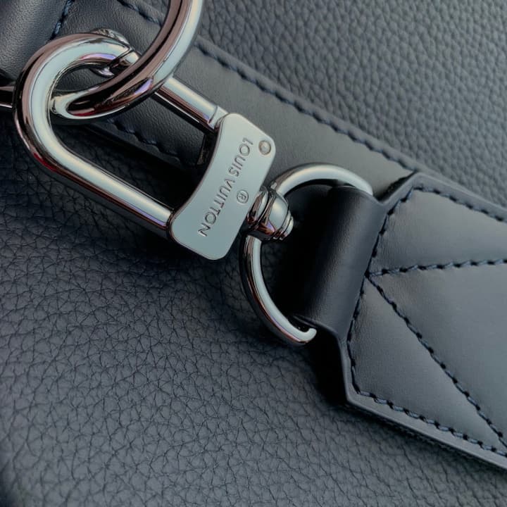 Louis Vuitton Keepall Bandoulière 50 Travel Bag