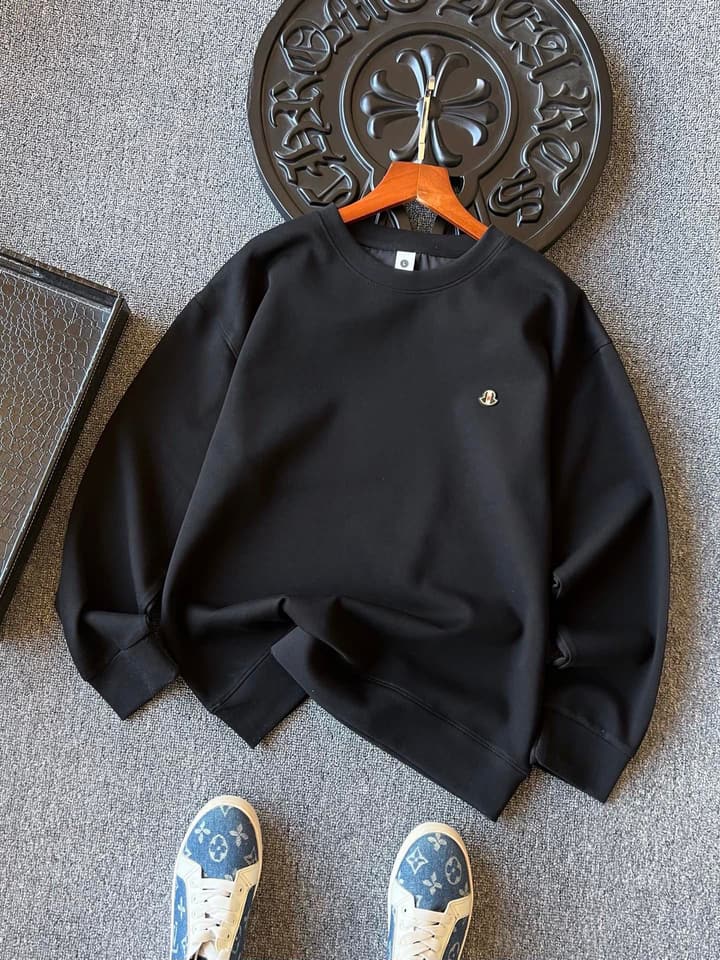 Moncler Luxury Air Cotton Crewneck Sweatshirt in Black