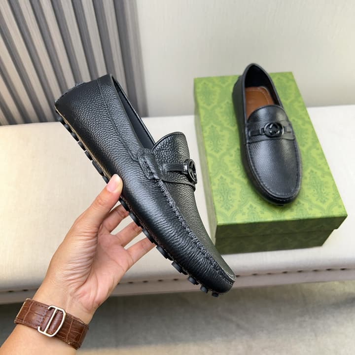 Gucci Premium Leather Loafers in Black Embossed Leather