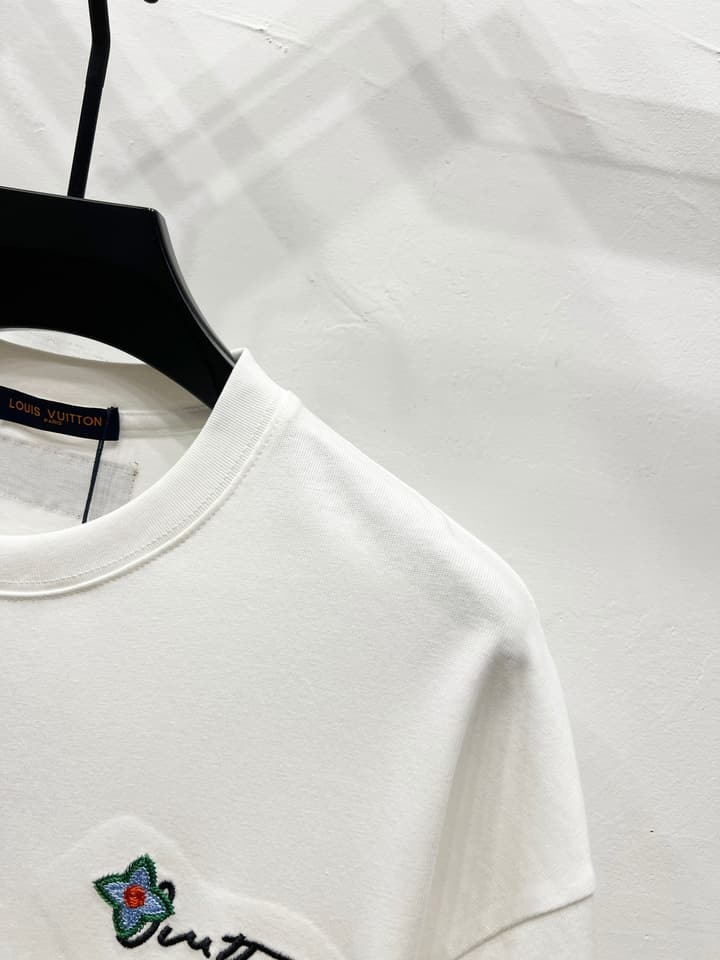 Louis Vuitton Embroidered Floral Logo T-Shirt – 25SS Collection in Classic Black