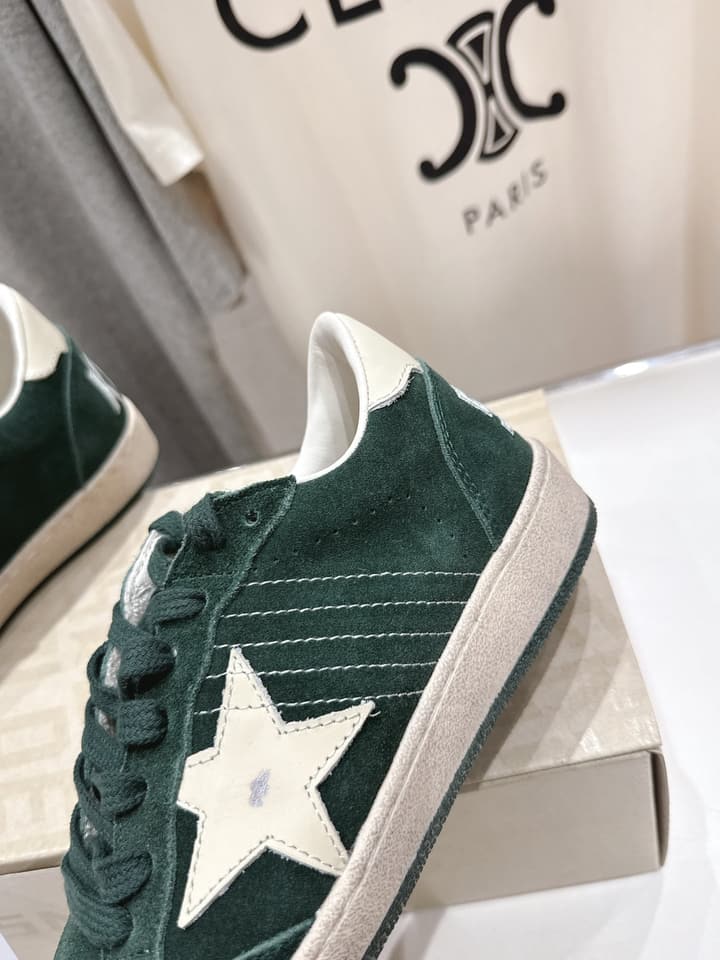 Golden Goose Distressed Sneakers in Light Pink