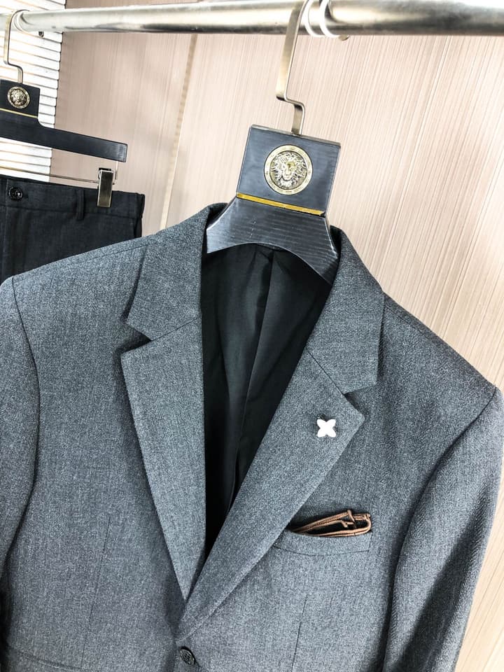 Louis Vuitton Men's Slim Fit Blend Suit Set – Autumn/Winter Collection in Dark Gray