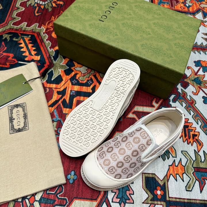 Gucci Kids Footwear – Kids Collection in Beige Plaid Slip-on