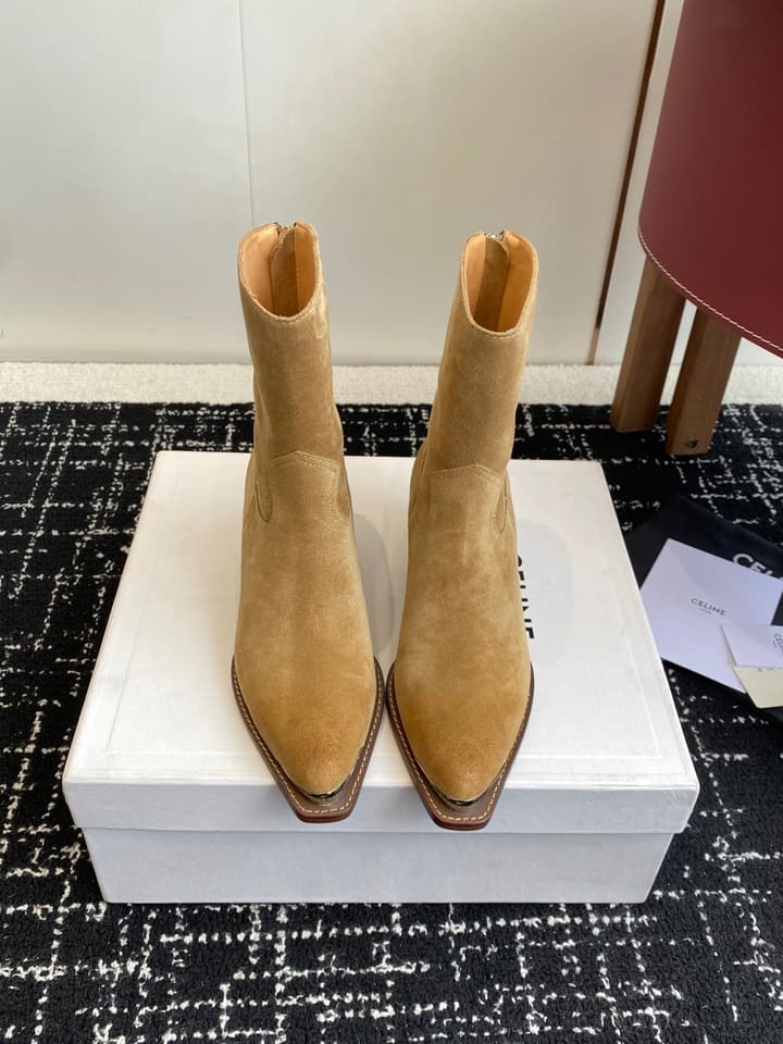 Celine Retro Chunky Chelsea Ankle Boots – 25SS in Classic Brown Suede