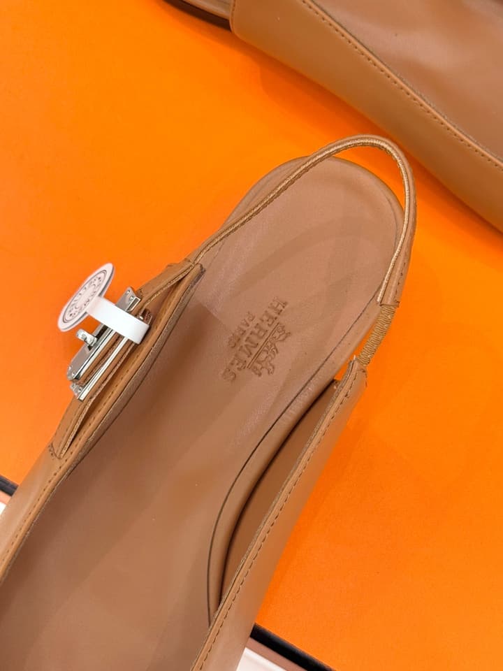 Hermès Kelly Buckle Pointed Toe Flat Sandals in Cream Beige