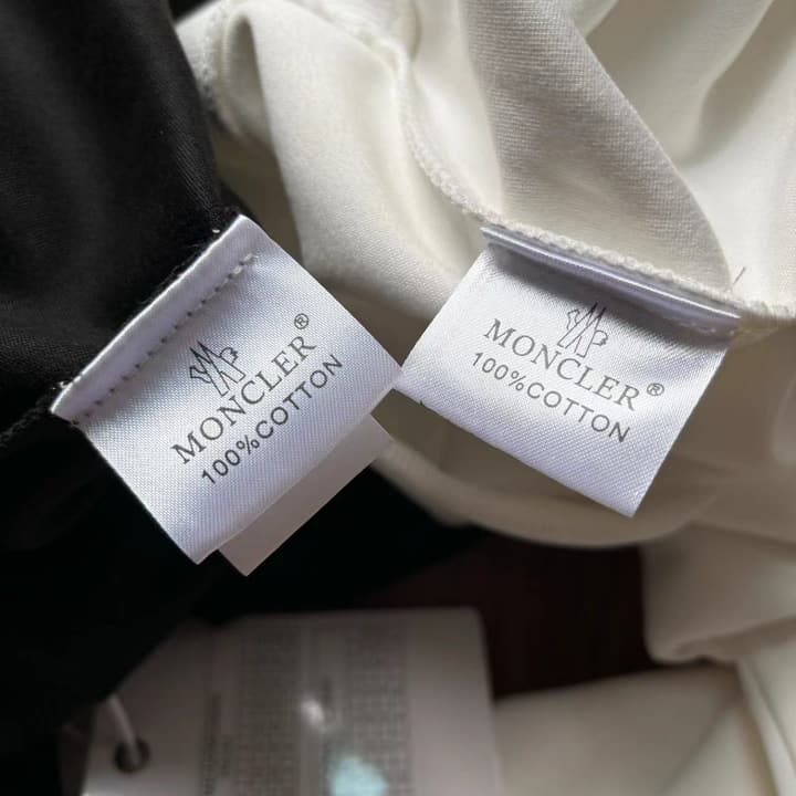 Moncler Classic Cotton Pullover Sweatshirt in Black Sweatshirt Display