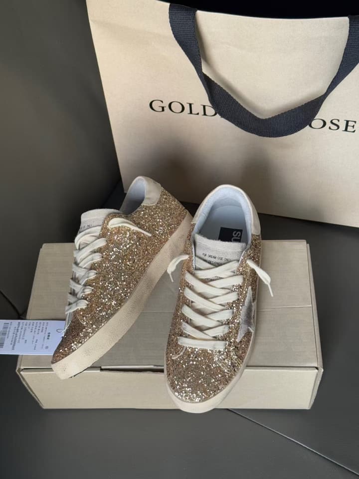 Golden Goose Superstar Sequined Sneakers – 2025 New Style in Sequined Gold Glitter