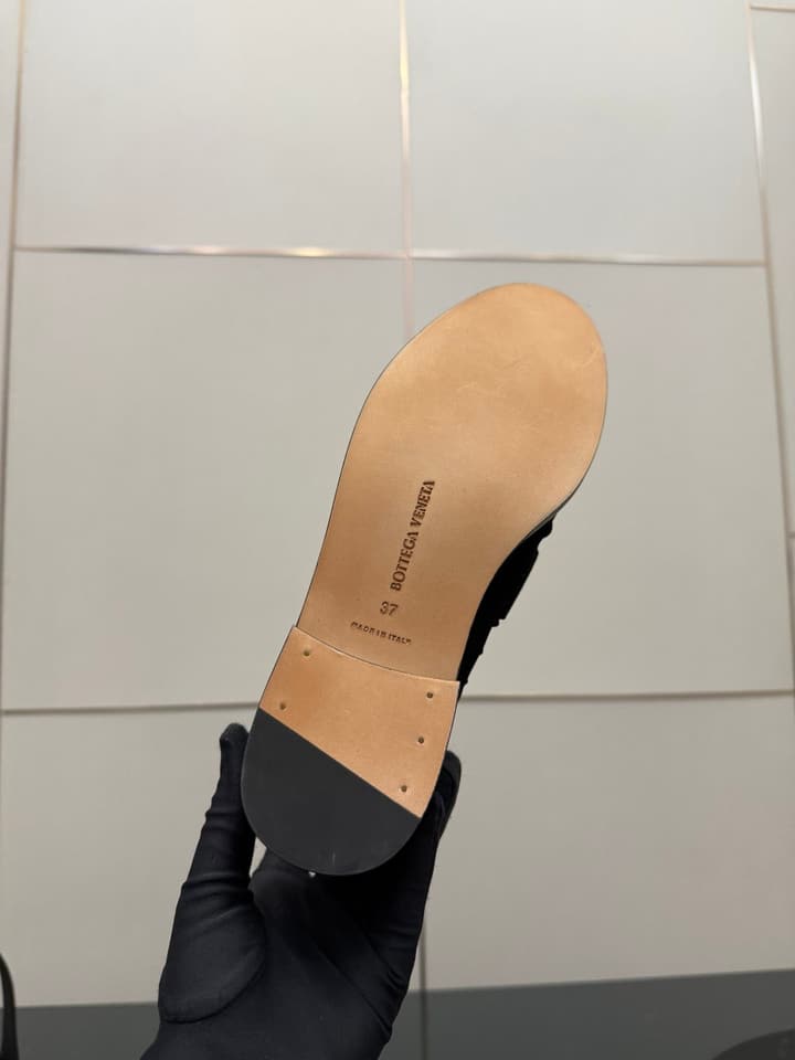 Bottega Veneta Astaire Suede Loafers in Black Leather