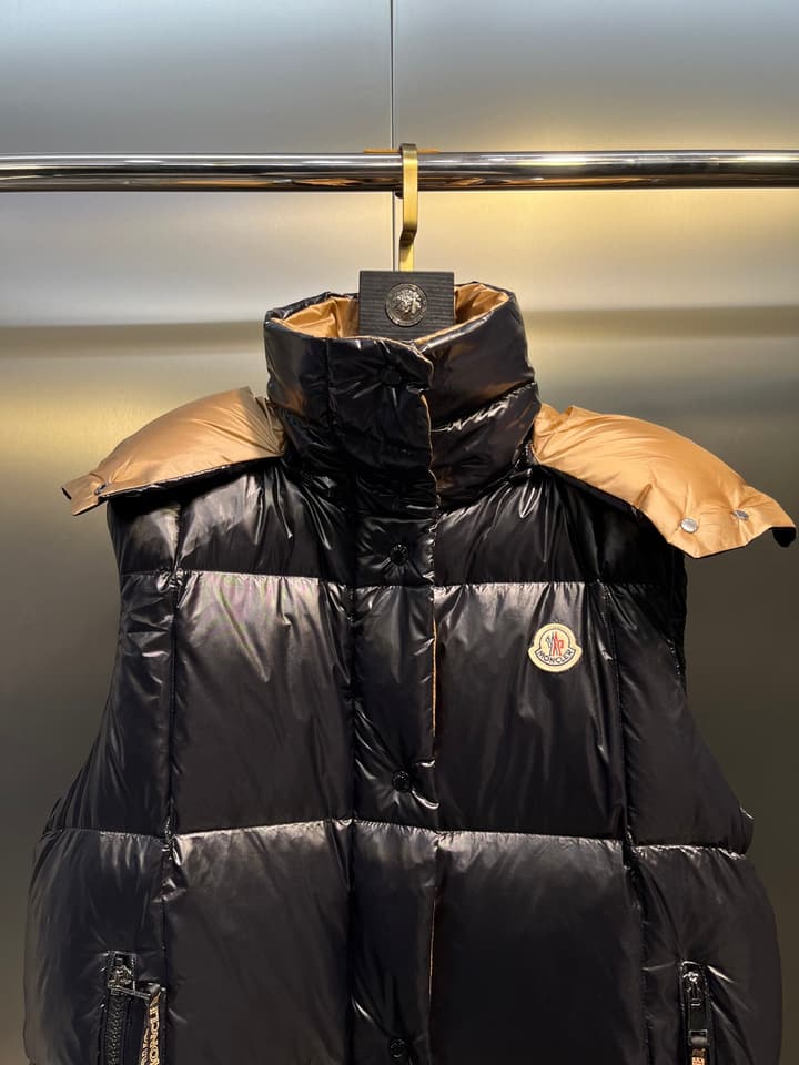 Moncler Parana Color-block Hooded Down Jacket – New Collection