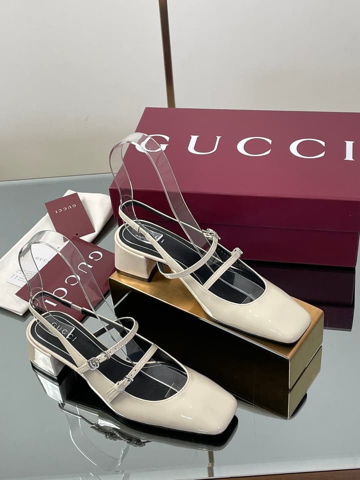 Gucci Crystal Double G Slingback Pumps – 2025 Fall Collection in Burgundy Red