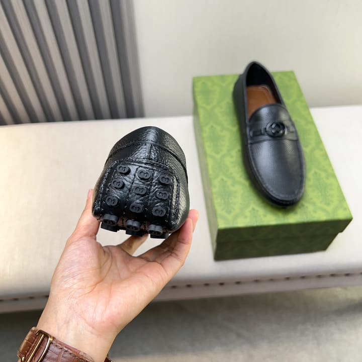 Gucci Premium Leather Loafers in Black Embossed Leather