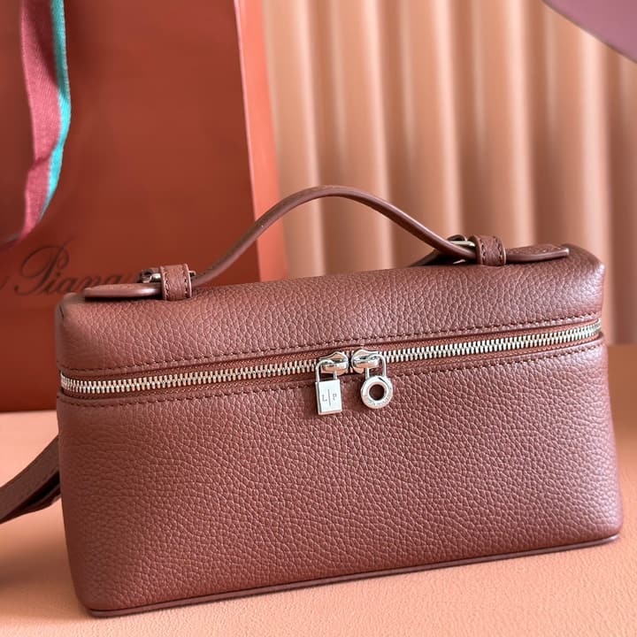 Loro Piana Extra Pocket L19 Handbag in Caramel Leather