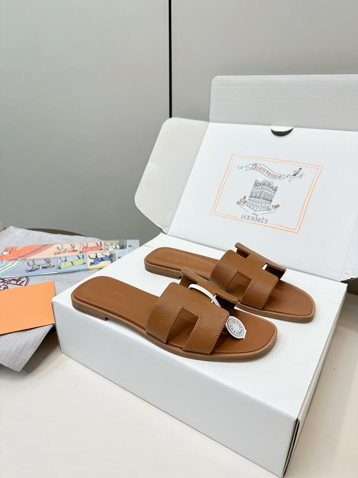 Hermès Fashion Palm-Grain H Slides in Brown