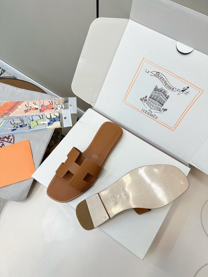 Hermès Fashion Palm-Grain H Slides in Brown
