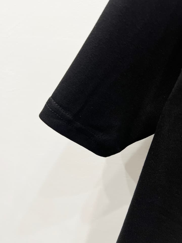 Louis Vuitton Monogram Logo Patch T-Shirt – 25SS in Black