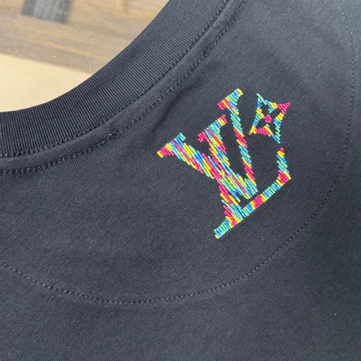 Louis Vuitton Embroidered Logo Oversized T-Shirt – Summer Collection – 26SS in Apricot Colorful LV Lovers