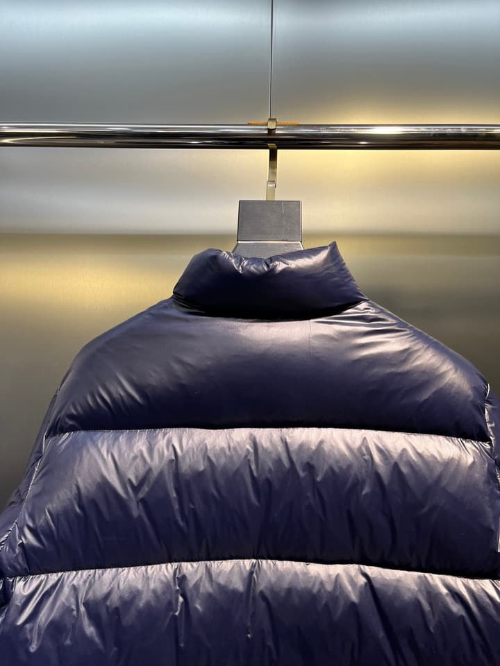 Gucci Down Puffer Jacket in Gold