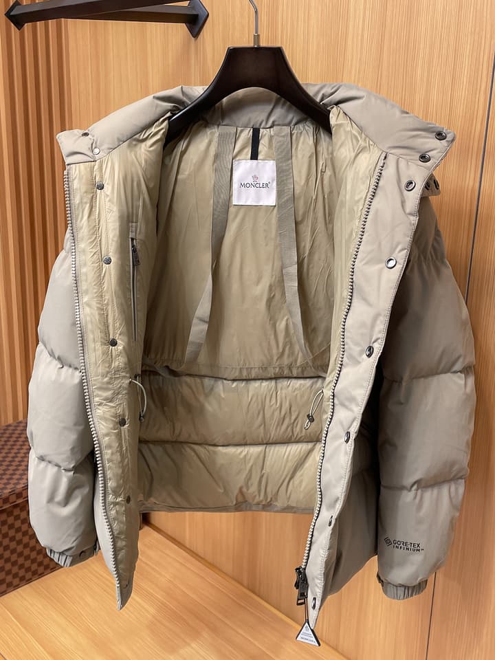 Moncler Designer Structural Down Jacket – 2025 Latest Model in Light Taupe Down Jacket