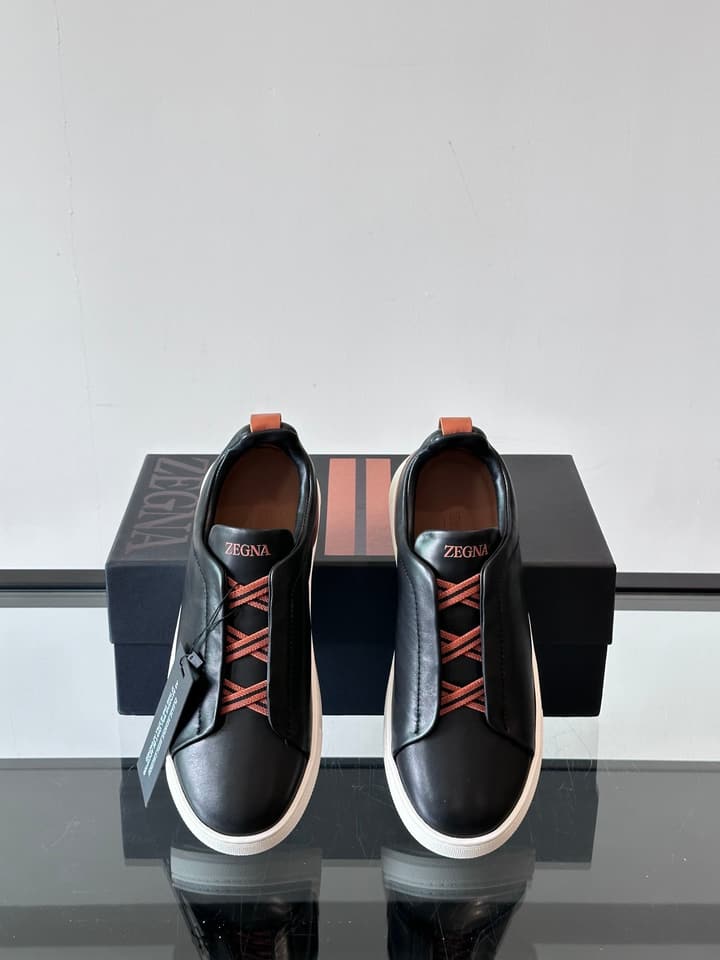 Zegna Men's Low-Top Leather Sneakers in Black & White
