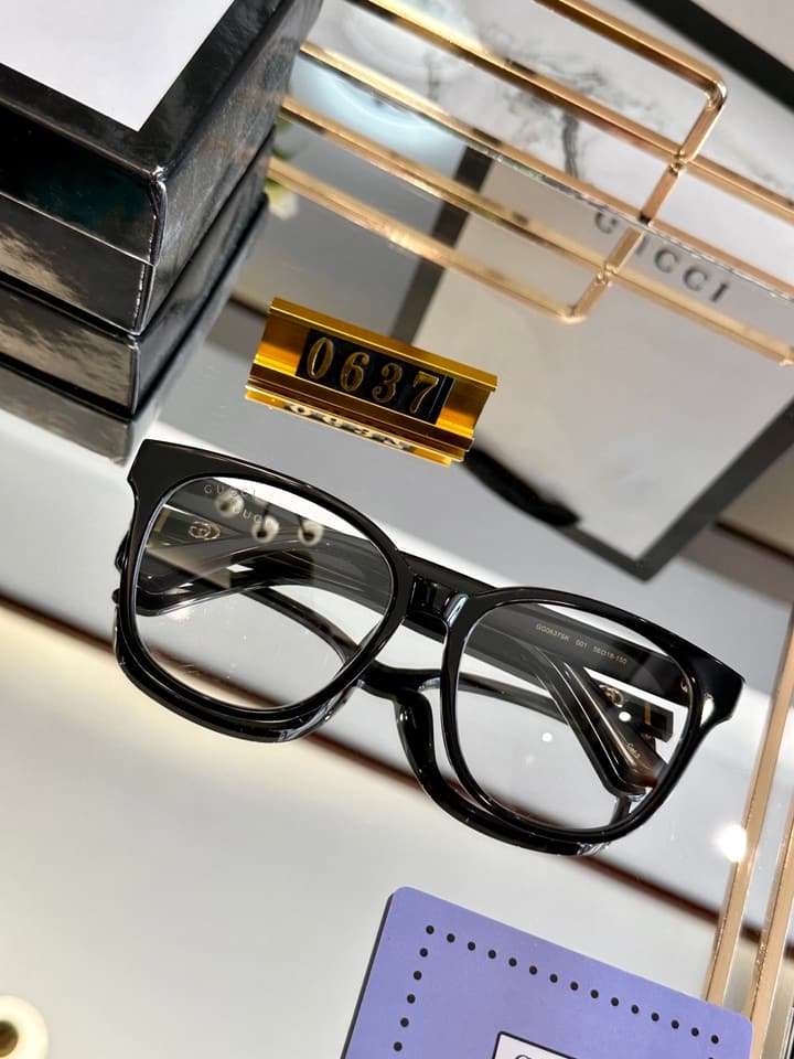 Gucci Polarized Sunglasses in Clear Lenses