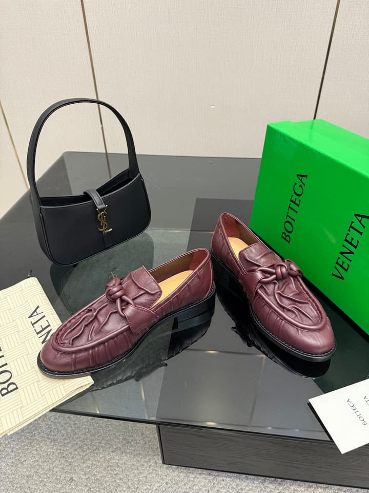 Bottega Veneta Astaire Suede Loafers in Black Leather