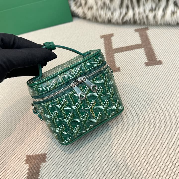 Goyard Muse Vanity Ultra Mini Cosmetic Bag in Blue
