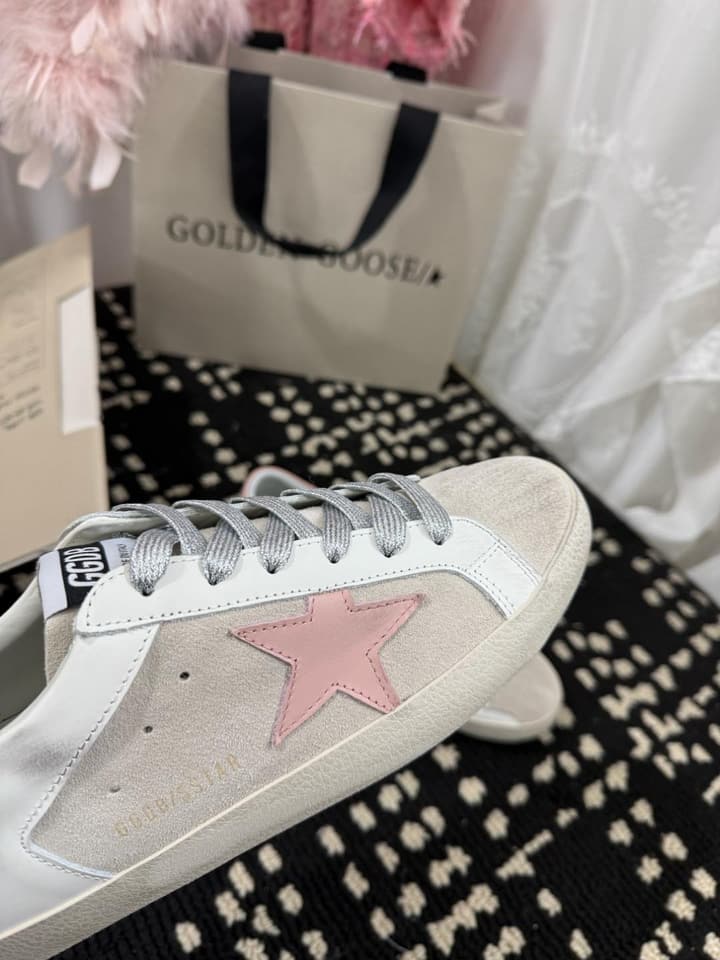 Golden Goose Super Star Leather Sneakers in Black Star Black Heel