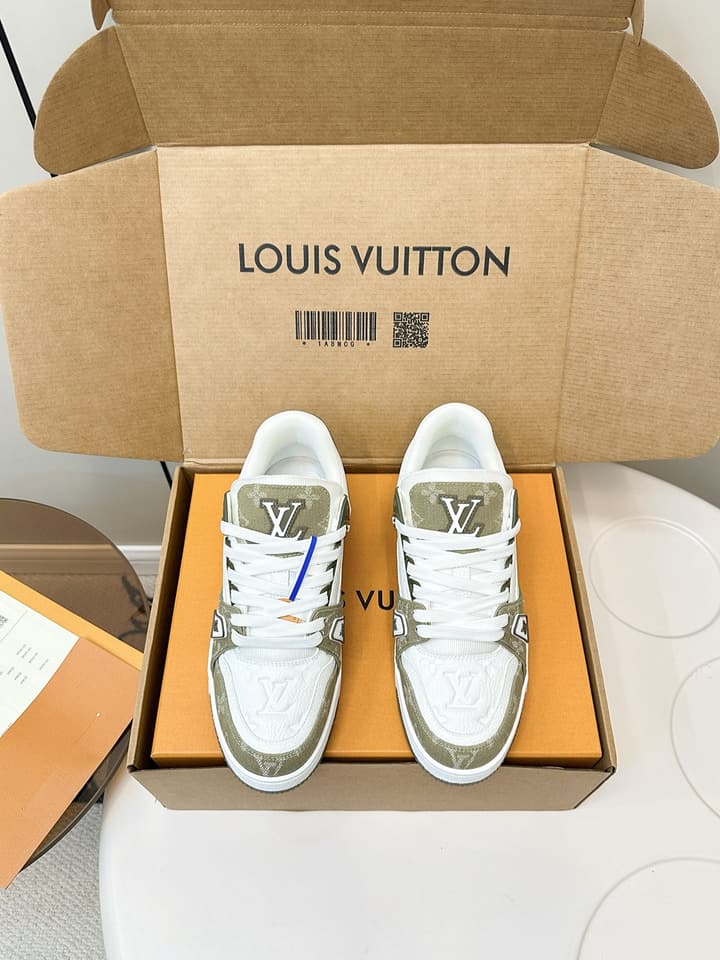Louis Vuitton LV Trainer Sneakers