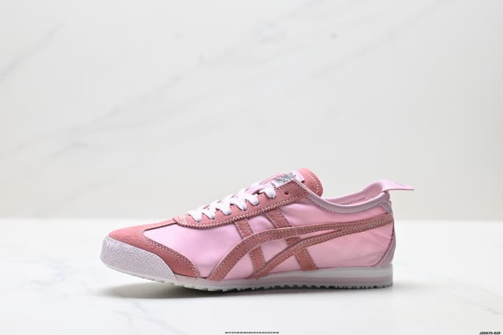 Onitsuka Tiger Mexico 66 Deluxe Nippon Made Sneakers in Beige With Taupe Stripes