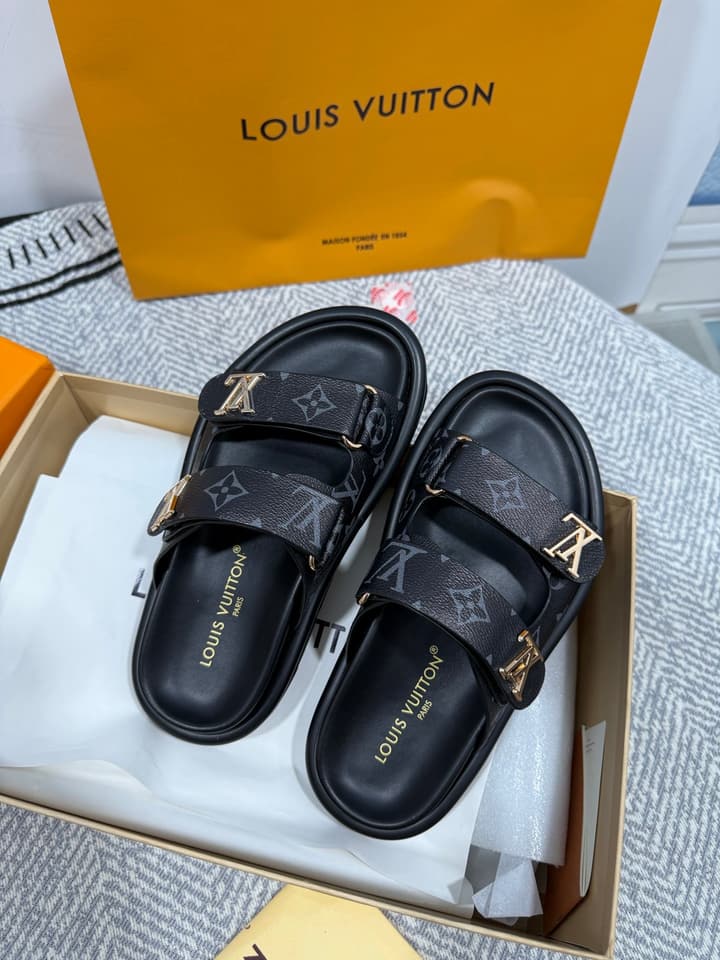 Louis Vuitton Velcro Platform Slippers – Spring/Summer 2024 in Monogram Black