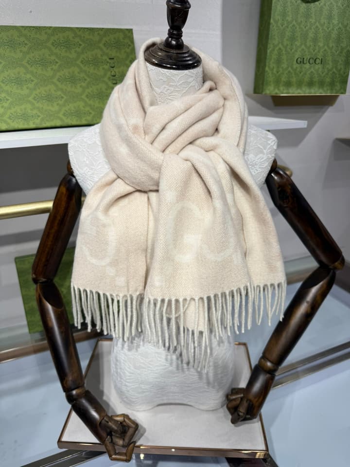 Gucci GG Cashmere Jacquard Scarf – 2025 Collection