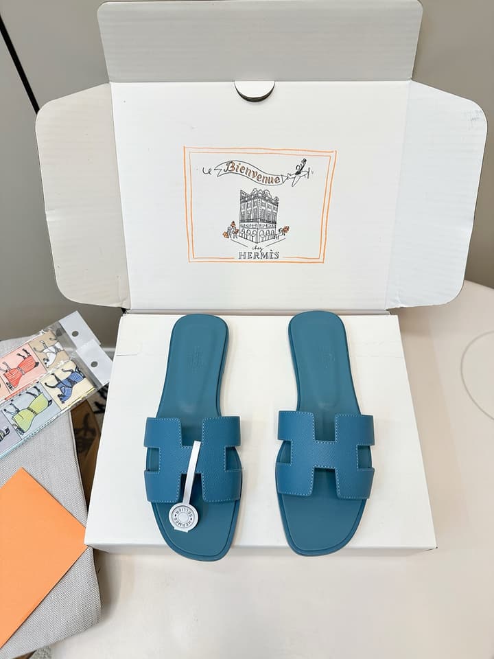 Hermès Palm Grain H-Slides in Bright Green