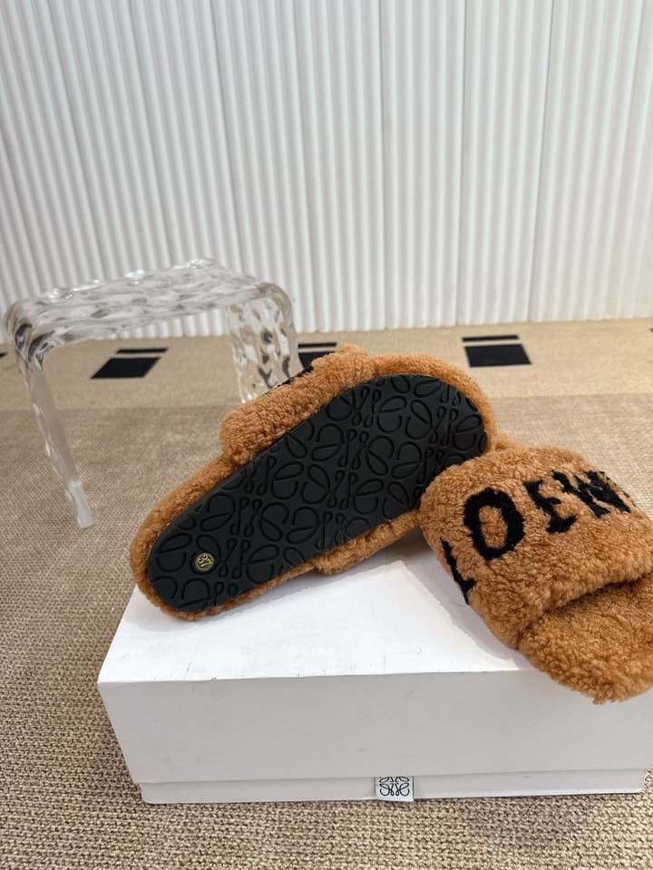 Loewe Classic Autumn/Winter Wool Slippers in Black With White Text