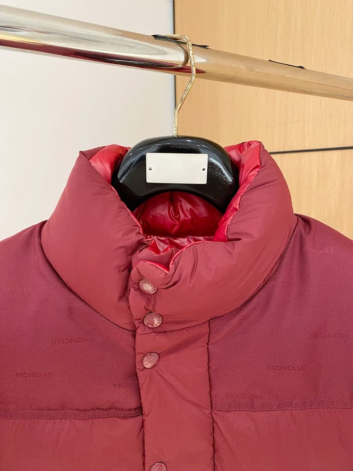 Moncler Designer Puffer Jacket – 2025 Collection in Black Puffer Jacket