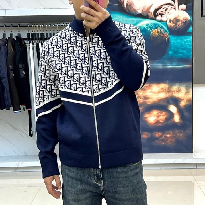 Gucci GG Logo Knit Zip Jacket – 2025FW in Black Monogram Knit