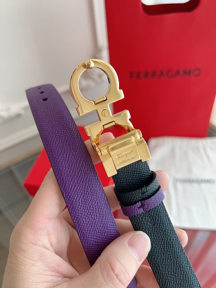 Ferragamo Women's Reversible Leather Belt in Pink