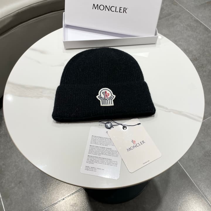 Moncler Knitted Beanie Hat in Classic Black