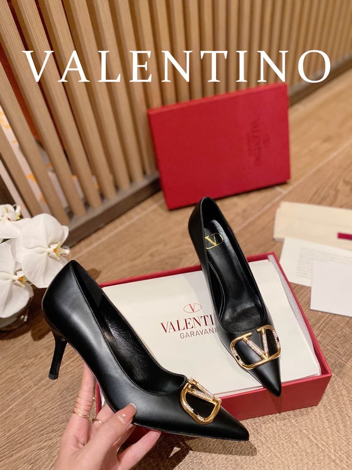 Valentino VLogo Signature Crystal Pumps – 2022 Collection in Black Patent Leather