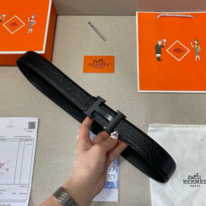 Hermès Classic Cowhide Leather Belt – 3.8cm in Black Leather With Black Buckle