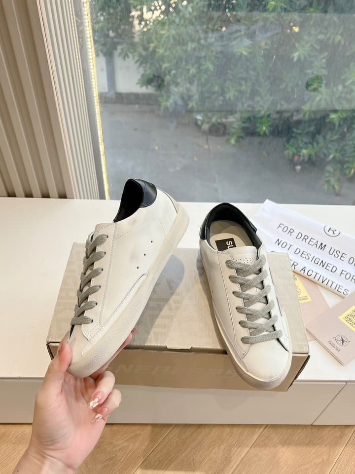 Golden Goose SPACE Series Distressed Sneakers – 2025 Collection in Leopard Print Velcro