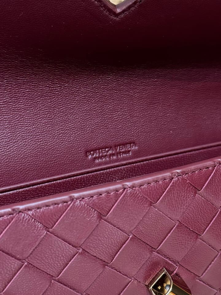 Bottega Veneta Andiamo Clutch