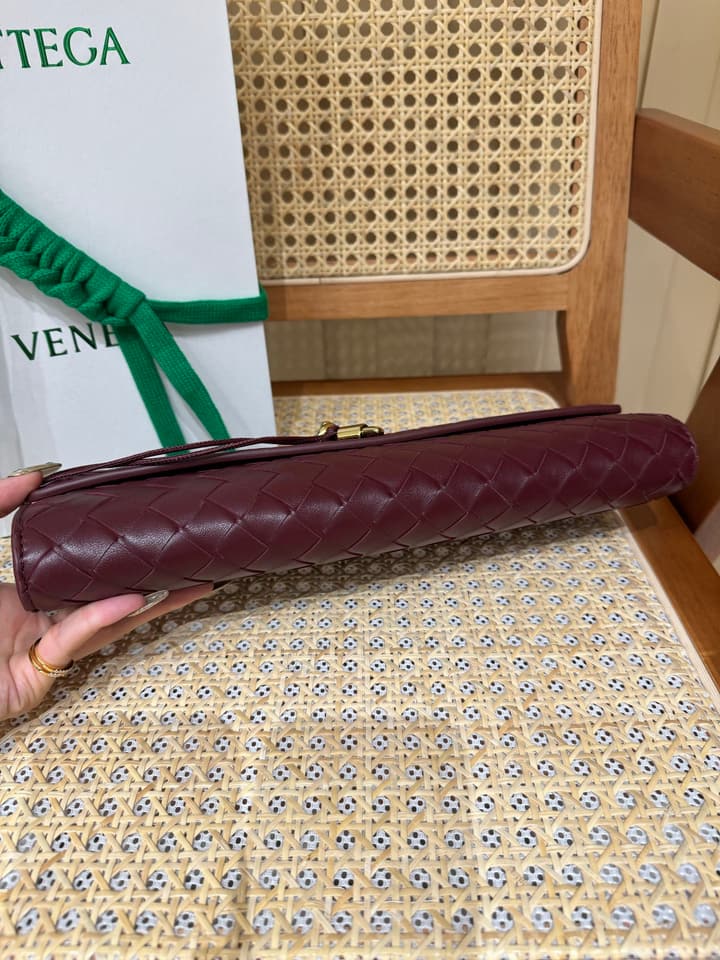 Bottega Veneta Andiamo Clutch